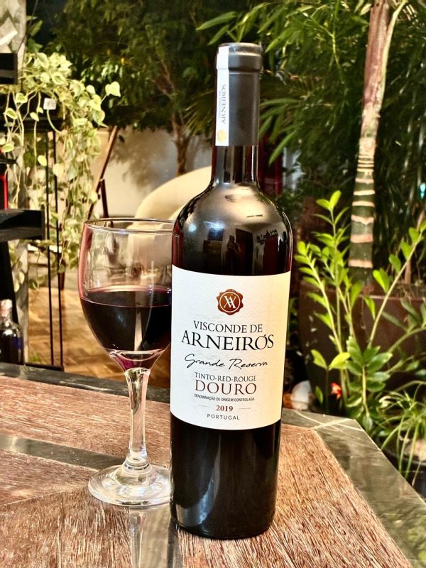 Vinho Visconde de Arneirós Tinto 2019 Grande Reserva DOC Douro - Imagem 3
